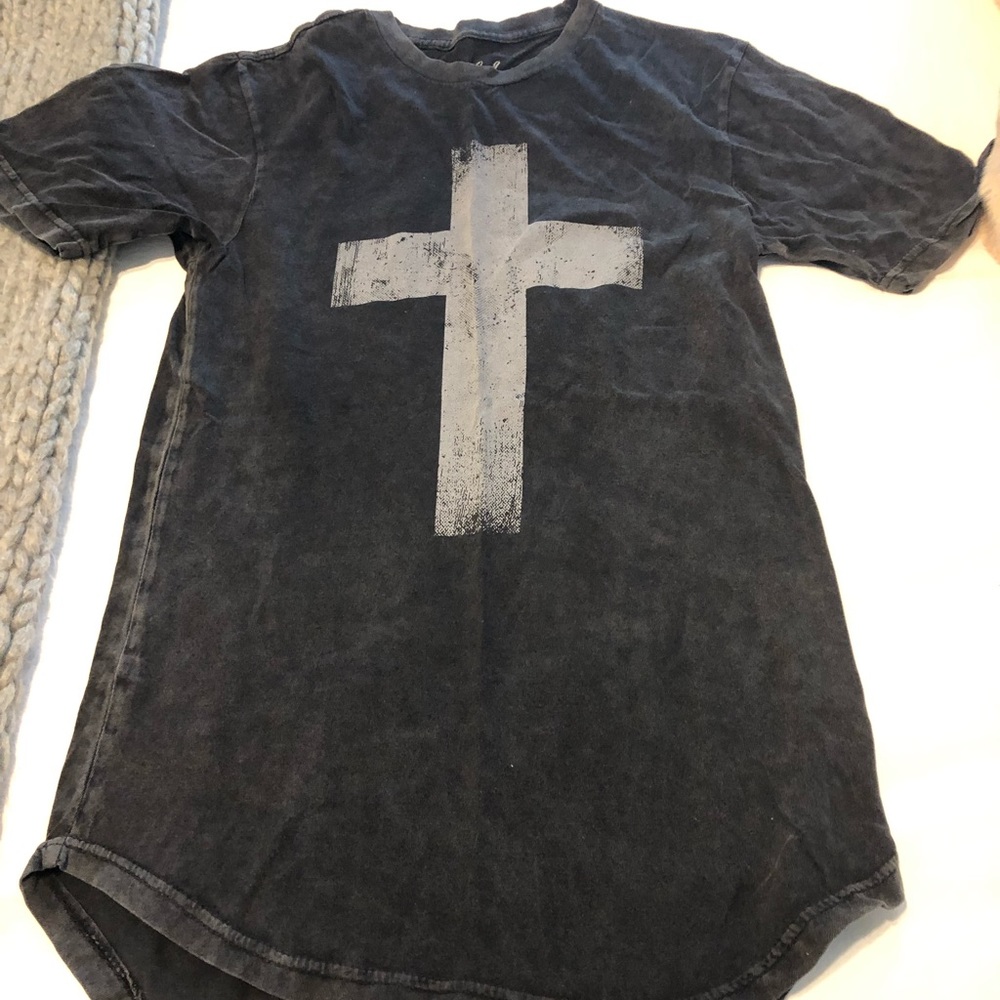Cross T-shirt